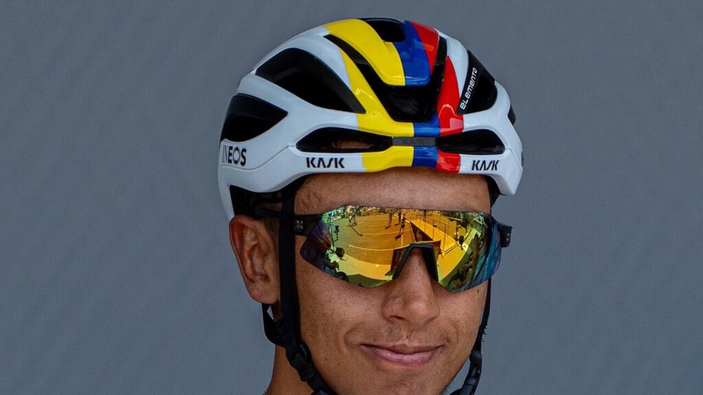 Egan Bernal descarta la retirada: el colombiano en el podio de una etapa del Tour de Francia 2026
