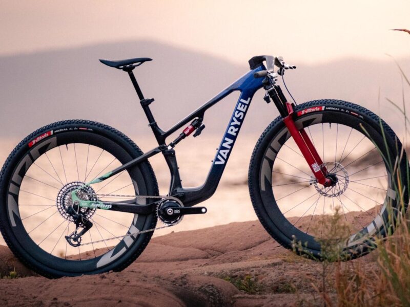 Van Rysel presenta la RCR-XC, su primera mountain bike, con ruedas de 32 pulgadas